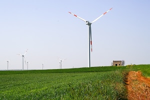 pale, verde, eolico, casa, cielo, erba, campagna, campi, eliche, azzurro, campo, grano, eoliche, casolare, rosso, energia, paesaggio, cascina