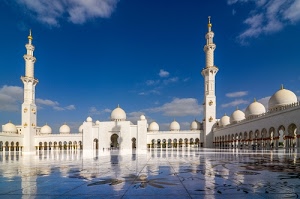 cielo, cupole, nuvole, moschea, minareti, archi, riflessi, colonne, azzurro, bianco, pavimento, torri, acqua, riflesso