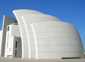 bianco, azzurro, quadrati, cielo, curve, finestre, pareti, costruzione, vele, architettura