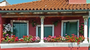finestre, fiori, tetto, balcone, colonne, colonna, persiane, casa, gerani, tegole