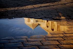 pozzanghera, riflesso, acqua, cielo, riflessi, chiesa, selciato, strada, pavimentazione