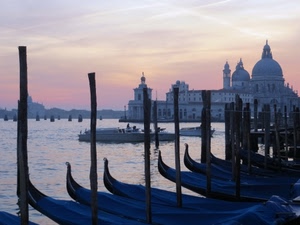 gondole, mare, venezia, chiesa, pali, cielo, tramonto, acqua, laguna, canale, cupola