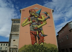 pinocchio, nuvole, murales, cielo, finestre, rosso, azzurro, murale, casa, verde, palazzo, giallo, girandola, robot, palazzi, case, facciata, burattino