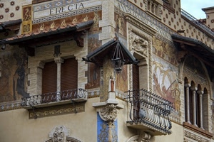 finestre, balcone, liberty, balconi, lampione, colonne, statua, bifora, decorazioni, angolo, palazzo