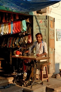 sarto, cucire, artigiano, porta, macchina, colori, camicie, uomo, magliette, camice, bottega, negozio