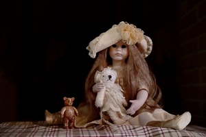 cappello, bambola, capelli, pupazzi, giocattoli, orsetto, giocattolo, vestito, peluche, marrone, tovaglia, porcellana, scarpe
