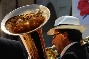 cappello, riflesso, musicista, occhiali, trombone, uomo, strumento, ottone, musica, rosa, tromba, riflessi, oro, cielo, bianco