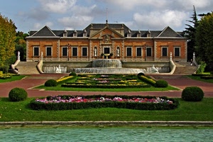 aiuole, fontana, fiori, villa, giardino, acqua, verde, palazzo, finestre, alberi, prato, scale, parco, cielo, cespugli, scalinata, erba, statue