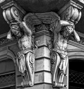 statue, ali, bianconero, due, angeli, telamoni, edificio, palazzo