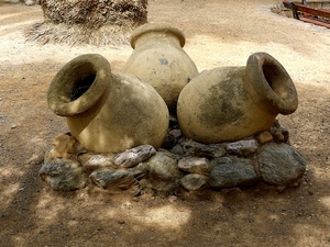 tre, anfore, sassi, vasi, pietre, terra, terracotta, panchina, tronco, orci, cerchi