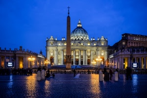 obelisco, piazza, cupola, roma, colonne, luci, riflessi, blu, chiesa, persone, notte, vaticano, cielo, finestre, notturno, basilica, colonnato, croce, pietro, crepuscolo