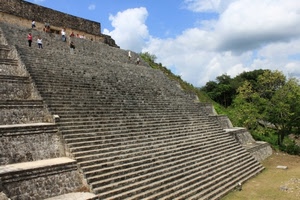 nuvole, cielo, alberi, gradini, scalinata, persone, verde, scalini, piramide, maya, scale, scala, tempio, turisti, monumento, piante, bianco